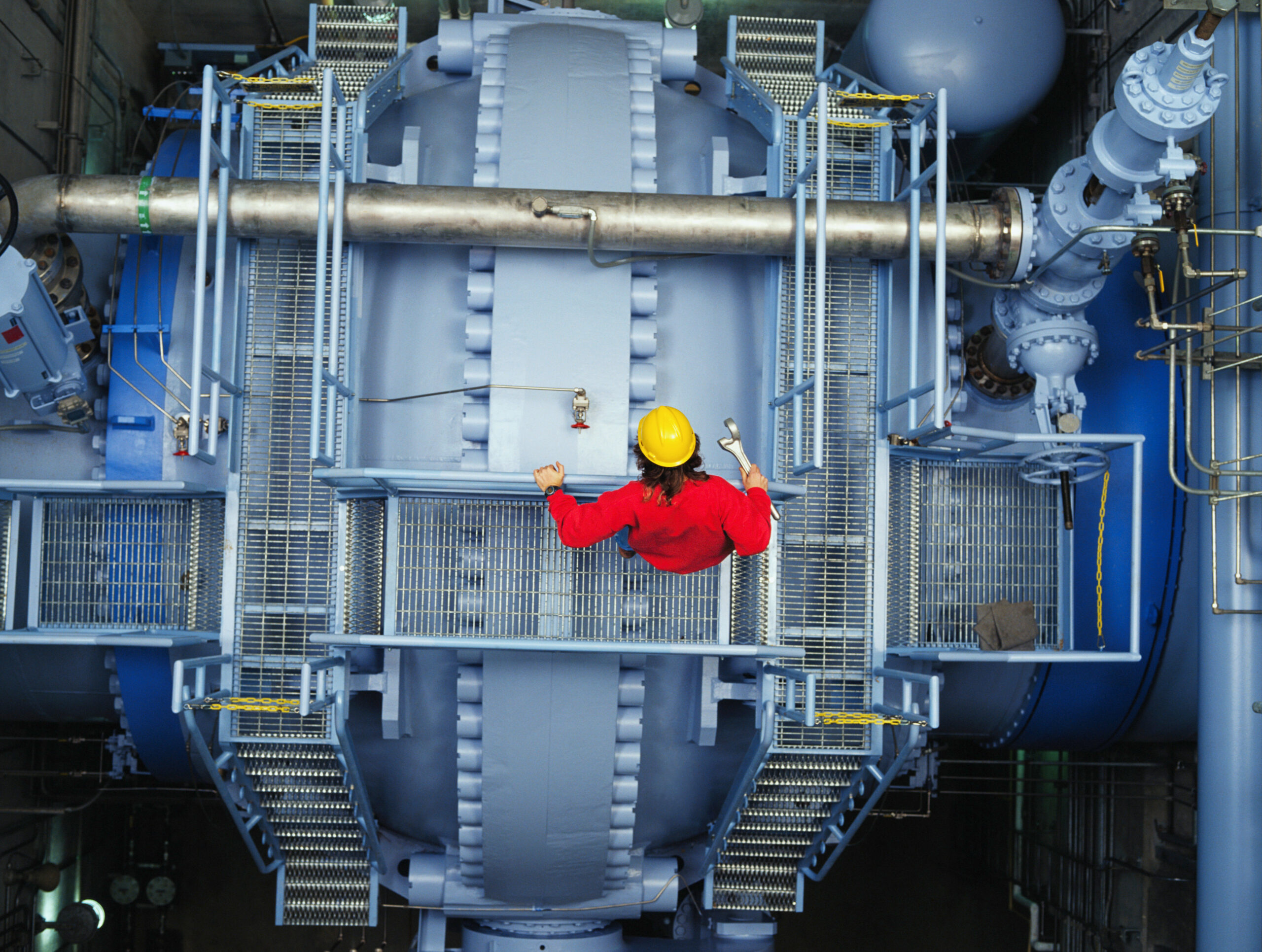 Navigating Insurance Strategies for the Decommissioning of Traditional Power Plants